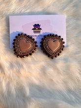 Load image into Gallery viewer, Small Brown Heart Beaded Earrings
